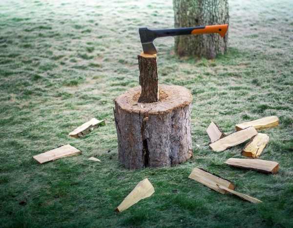 How to split wood?
