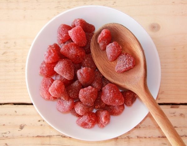 How to make dried strawberries?