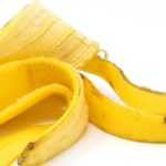 Zero waste: banana peel in the garden