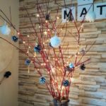 How to make a Christmas tree from dogwood?