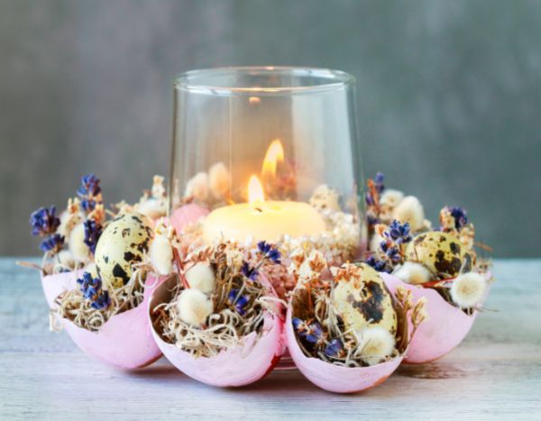Easter decoration: make a table centrepiece with decorated eggshells