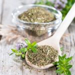 How to store and use savory?